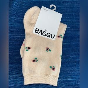 BAGGU Beige Floral Socks Sz Women’s OS 6-11 NEW NWT